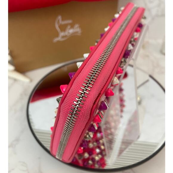 CHRISTIAN LOUBOUTIN 💘Panettone Patent Leather Studded Wallet FULL INCLUSION GUC - Picture 11 of 14